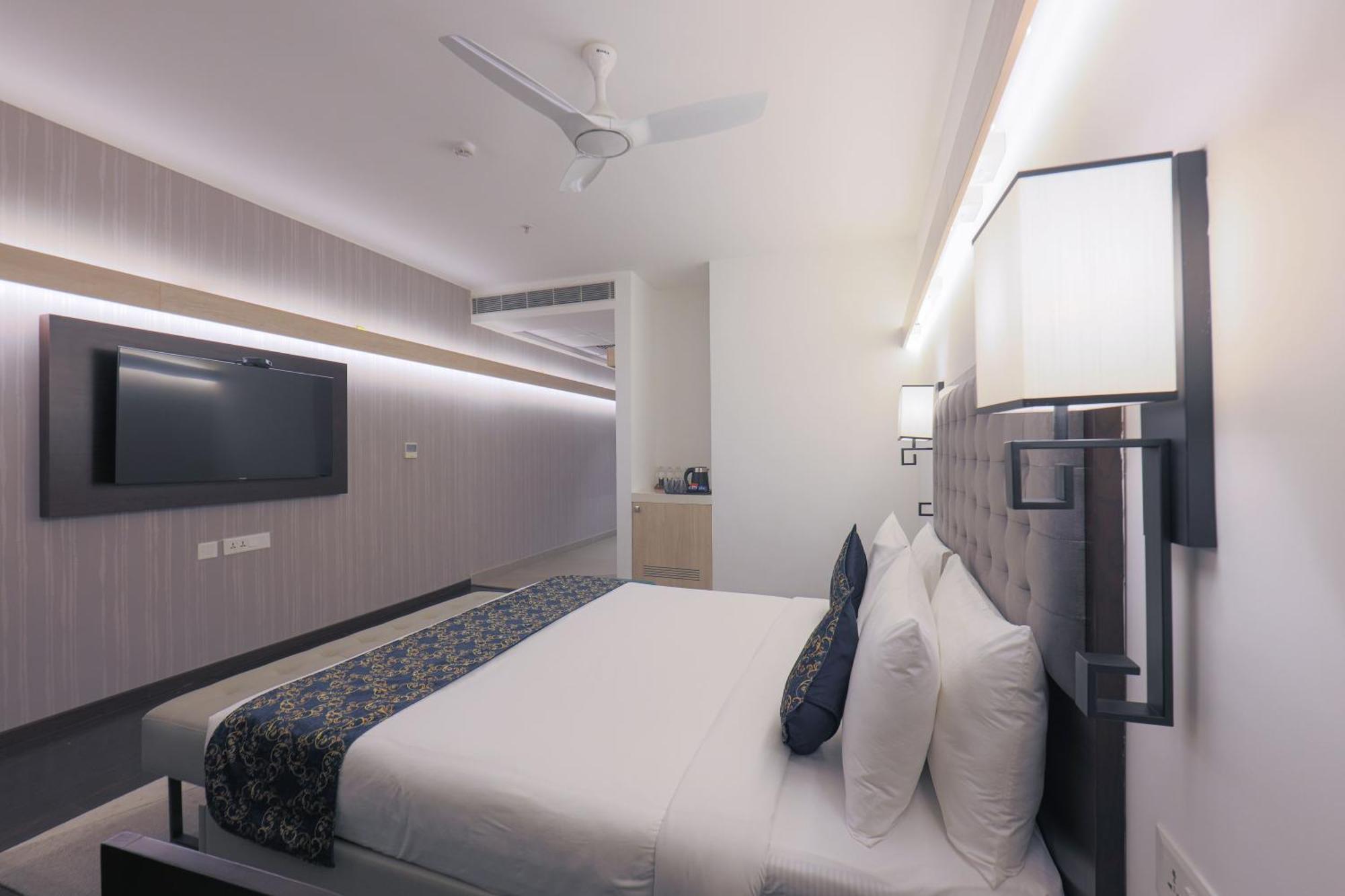 Hotel Deccan Serai Grande, Gachibowli, Hyderabad Exterior foto